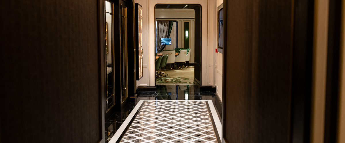 The Bombay Club. Unistein